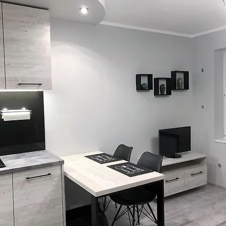 Apartament 66