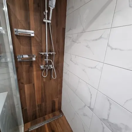 Apartament 66 * 琴斯托霍瓦