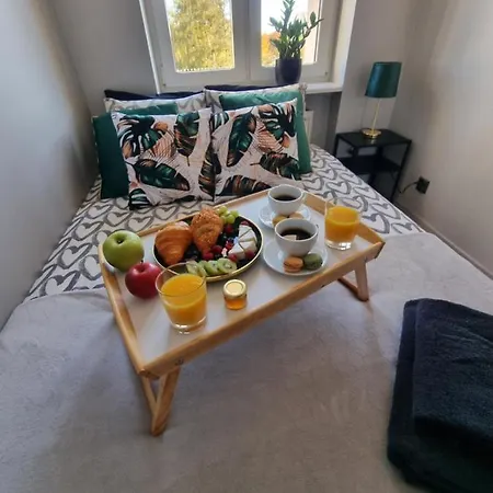 Apartament 66 *